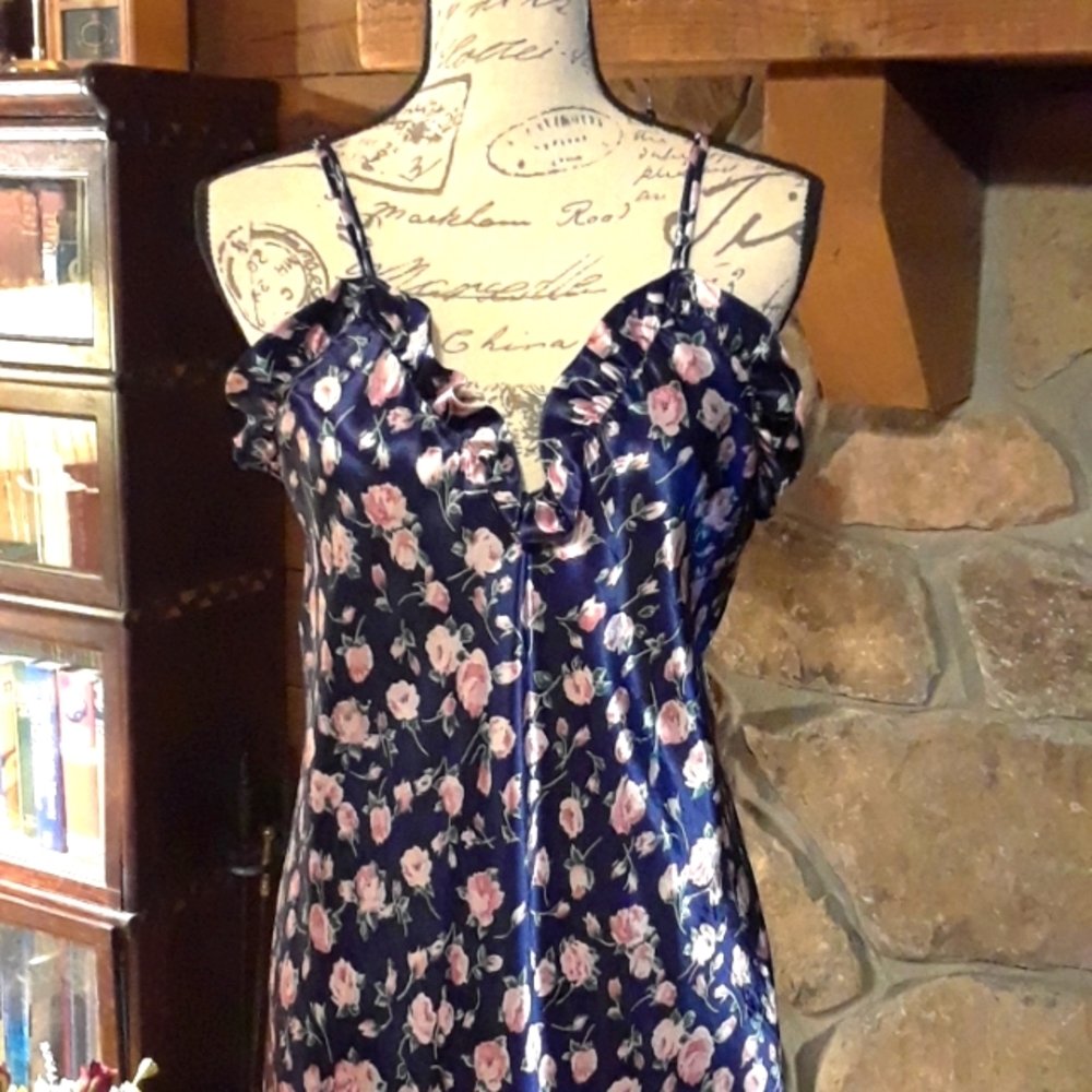 Vintage Park Avenue nightgown
